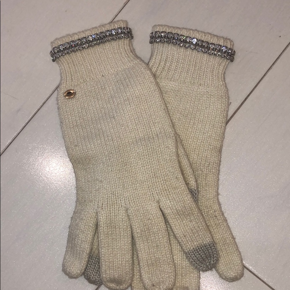Juicy Couture Gloves